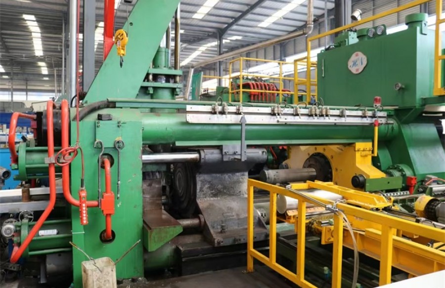 2000噸擠壓機(jī)